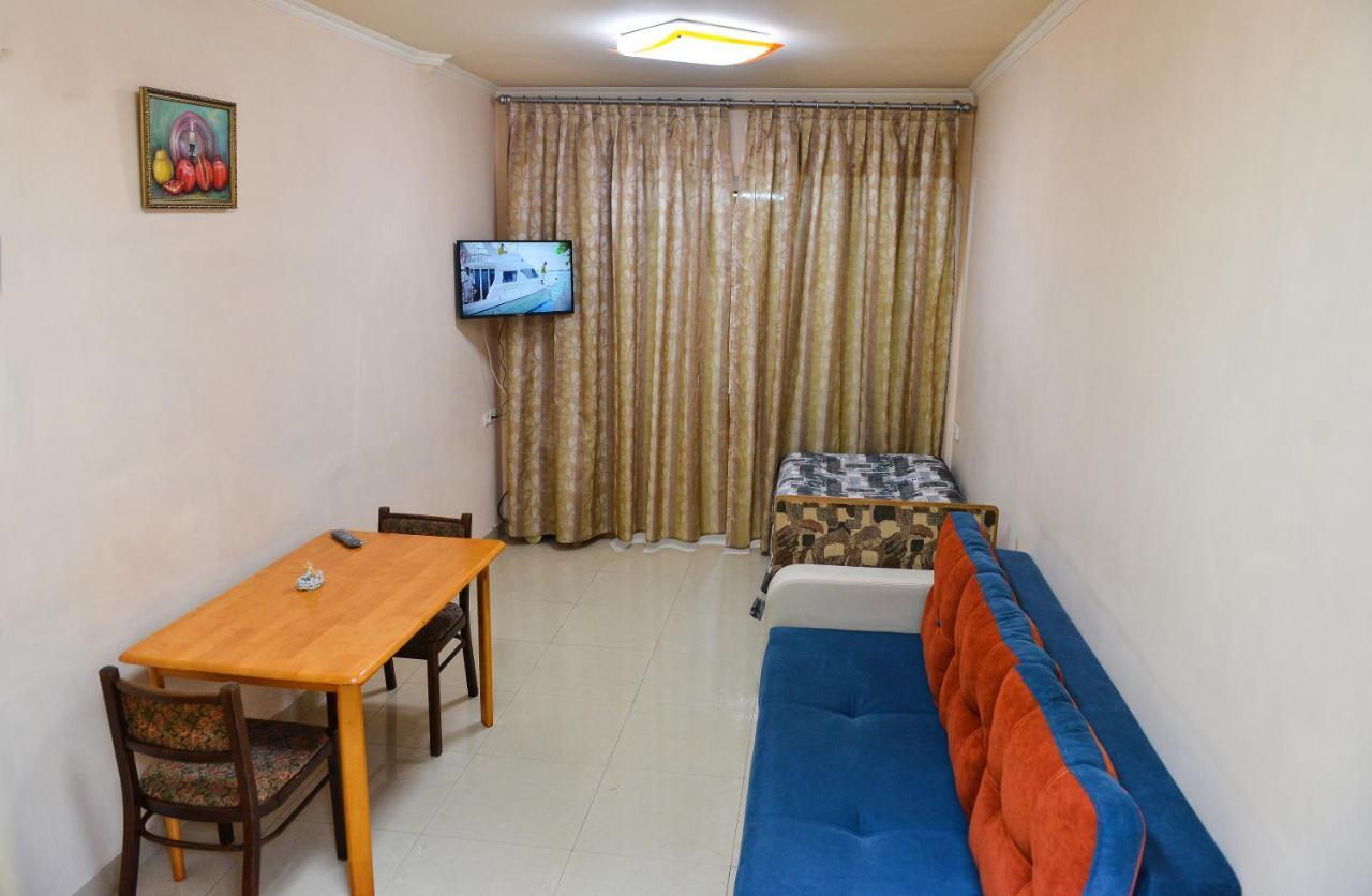 Appartement Marina à Erévan Extérieur photo