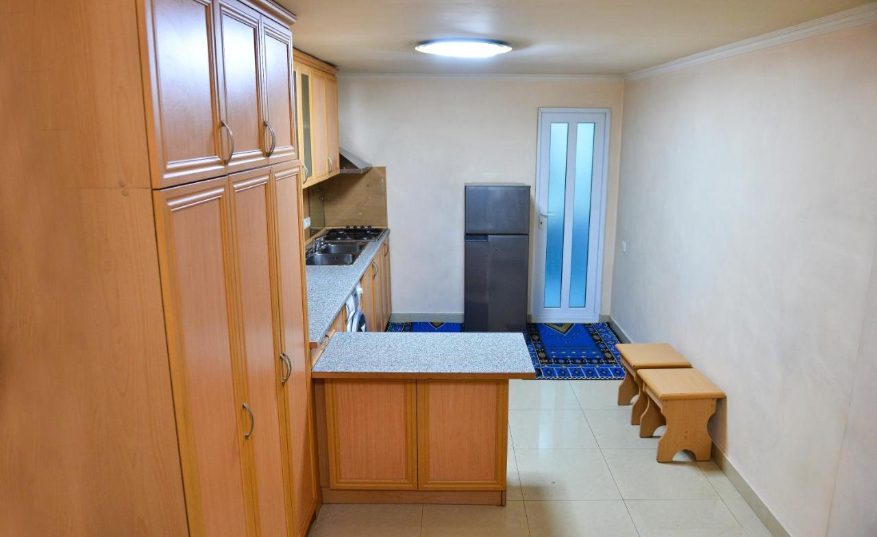 Appartement Marina à Erévan Extérieur photo
