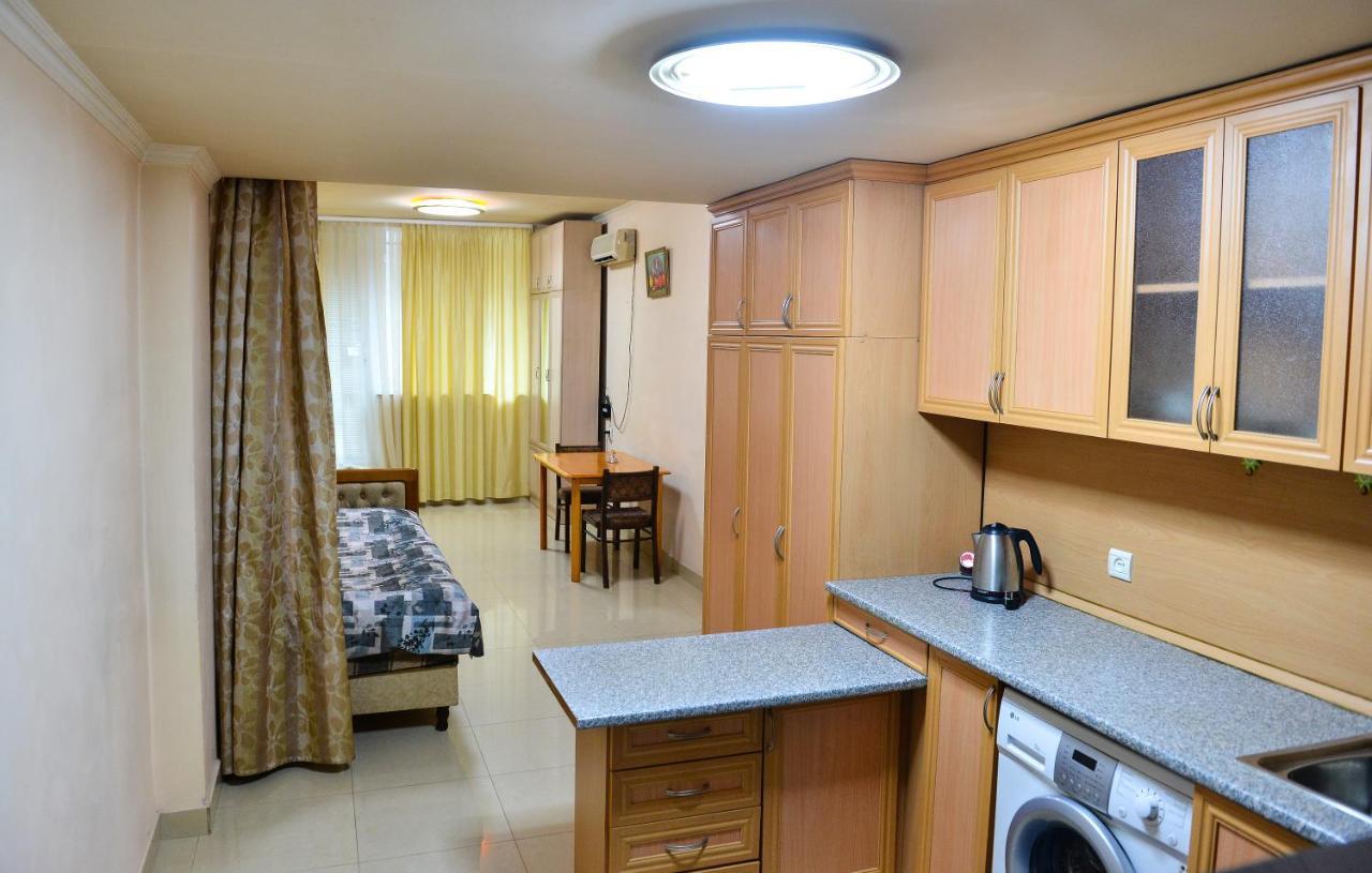 Appartement Marina à Erévan Extérieur photo